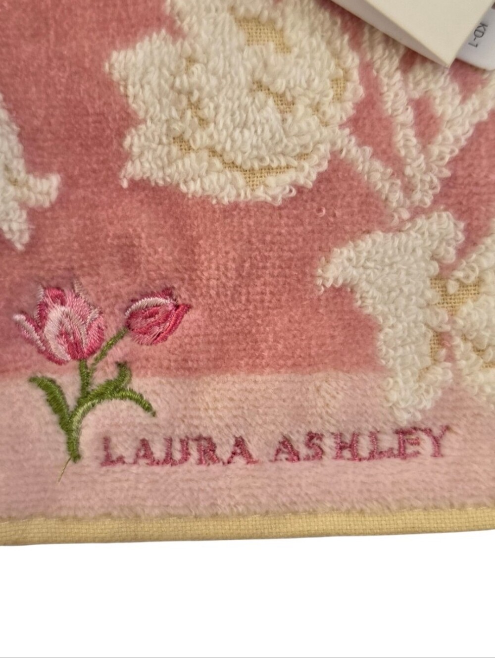Laura Ashley Japan Floral Mini Towels Washcloths Set of 3 New With Tags - Picture 9 of 12